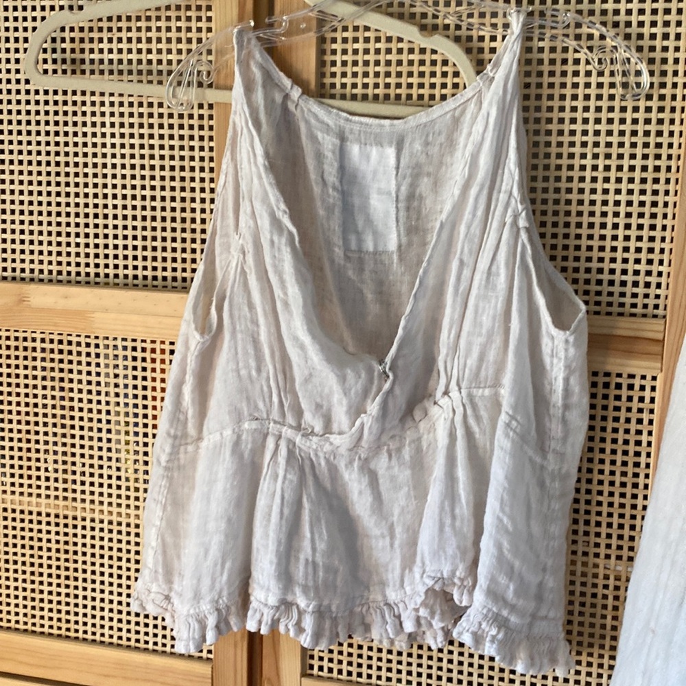 Old school Magnolia Pearl cropped blouse